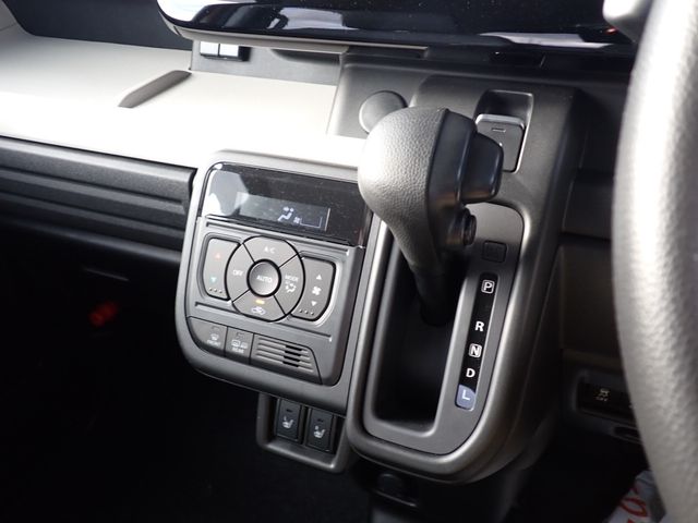 SUZUKI SPACIA 4WD 2024 Image 31