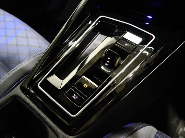 VOLKSWAGEN GOLF R 2022 Image 31