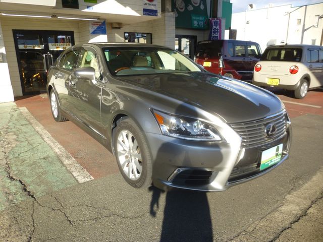 TOYOTA LEXUS LS460 2015 Image 31