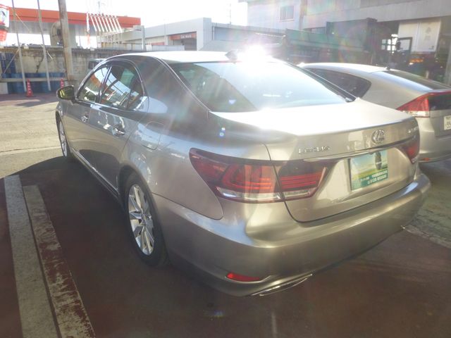 TOYOTA LEXUS LS460 2015 Image 31