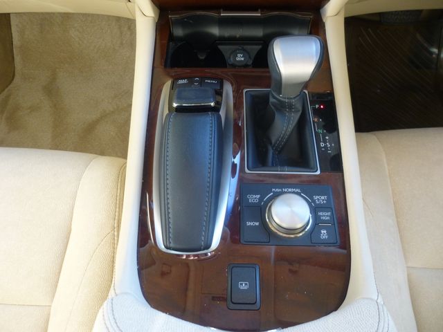 TOYOTA LEXUS LS460 2015 Image 31