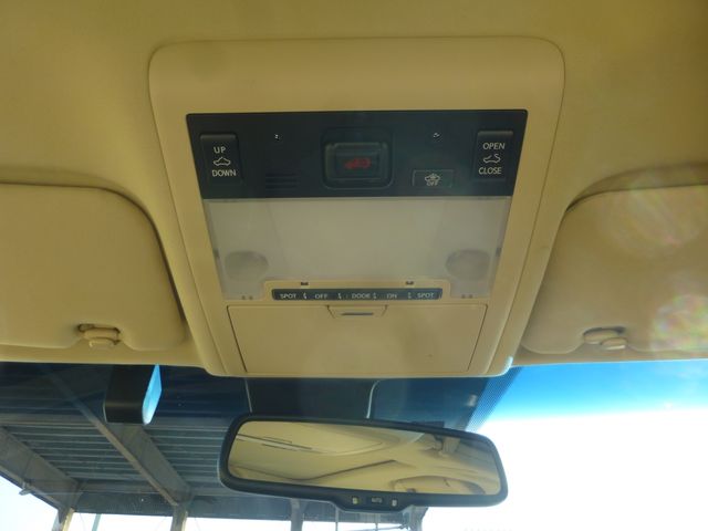 TOYOTA LEXUS LS460 2015 Image 31