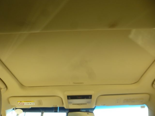 TOYOTA LEXUS LS460 2015 Image 31