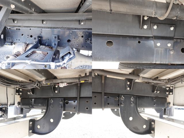 MITSUBISHI FUSOU FIGHTER 2014 Image 31