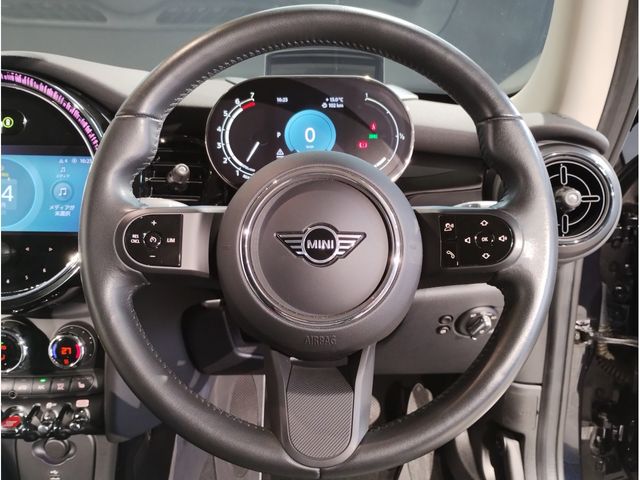 BMW MINI COOPER S 2022 Image 31