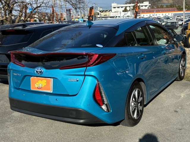 TOYOTA PRIUS PHV 2020 Image 31