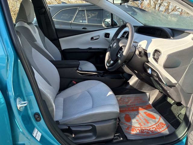 TOYOTA PRIUS PHV 2020 Image 31