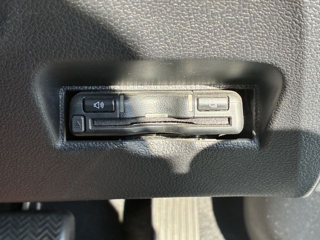 TOYOTA PRIUS PHV 2020 Image 31