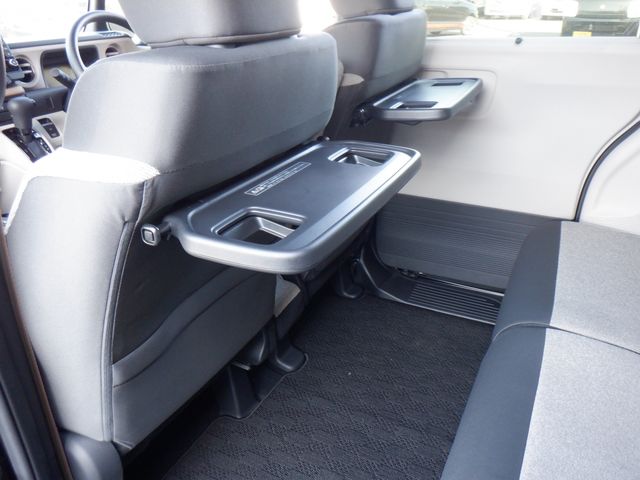 HONDA N BOX 2024 Image 31