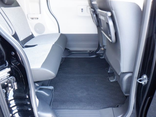 HONDA N BOX 2024 Image 31