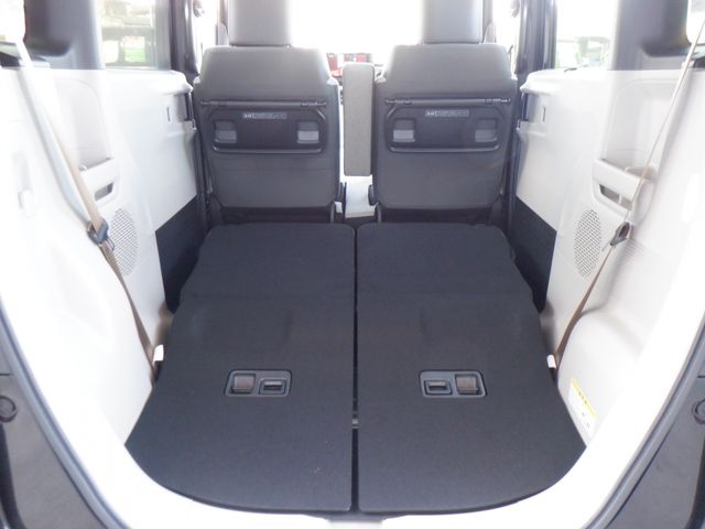 HONDA N BOX 2024 Image 31