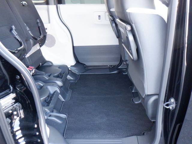 HONDA N BOX 2024 Image 31