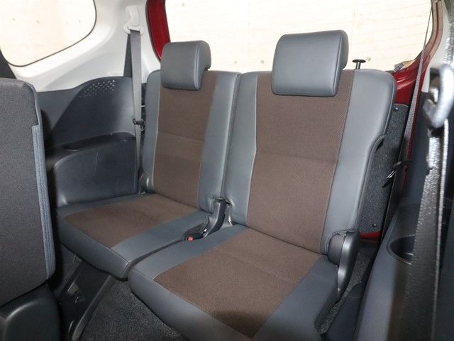 TOYOTA SIENTA HYBRID 2020 Image 31