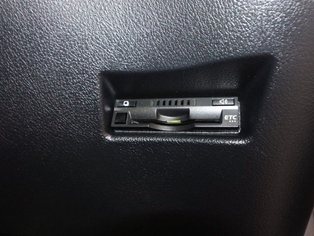 TOYOTA SIENTA HYBRID 2020 Image 31