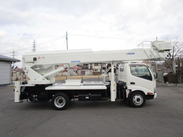 HINO DUTRO 2018 Image 31