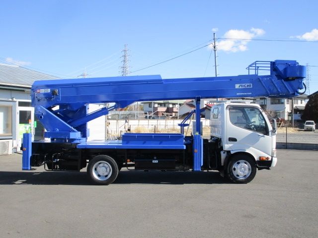 HINO DUTRO 2015 Image 31