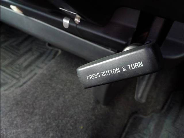 TOYOTA HIACE VAN 4WD 2014 Image 31