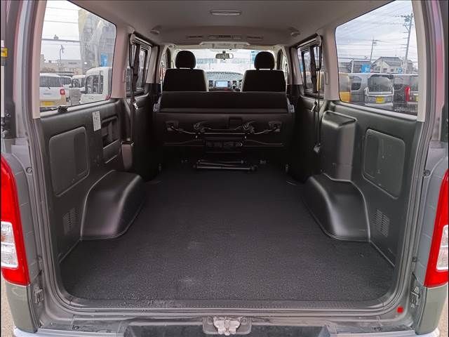 TOYOTA HIACE VAN 4WD 2014 Image 31