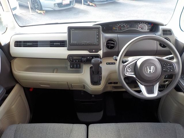 HONDA N BOX 2019 Image 31