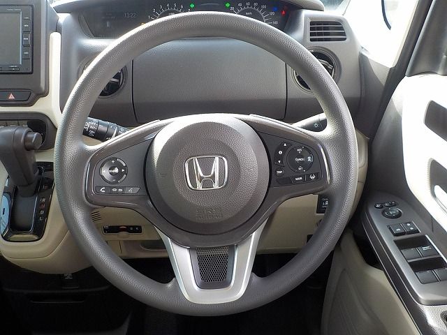 HONDA N BOX 2019 Image 31