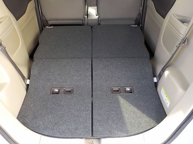 HONDA N BOX 2019 Image 31