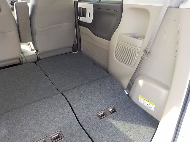 HONDA N BOX 2019 Image 31