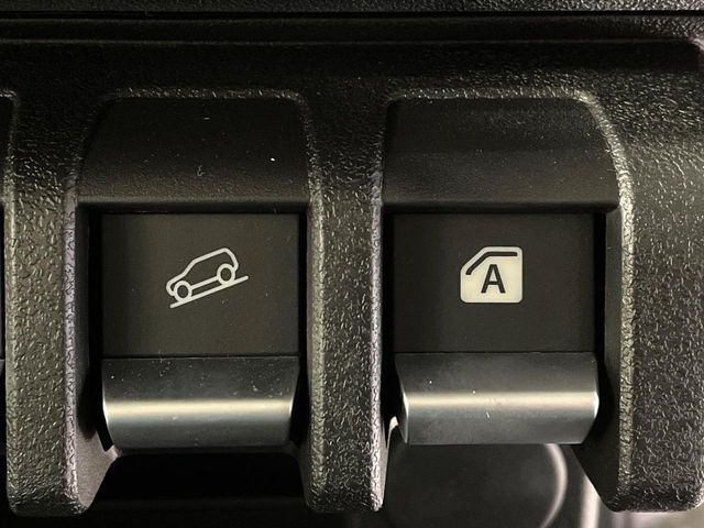 SUZUKI JIMNY NOMADE 2025 Image 31