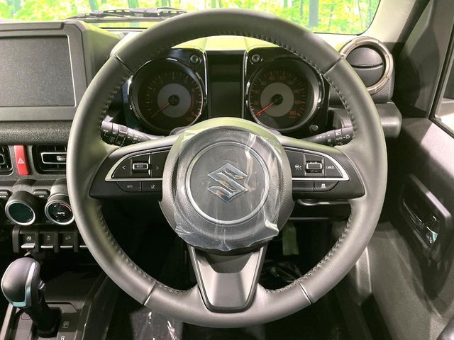 SUZUKI JIMNY NOMADE 2025 Image 31