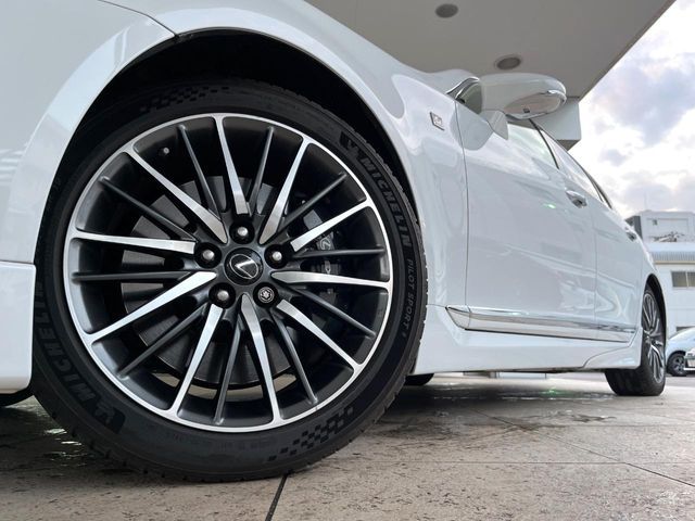 TOYOTA LEXUS LS460 2015 Image 31