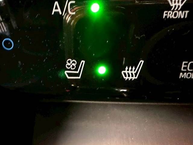 TOYOTA HARRIER 2WD 2018 Image 31