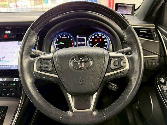 TOYOTA HARRIER 2WD 2018 Image 31