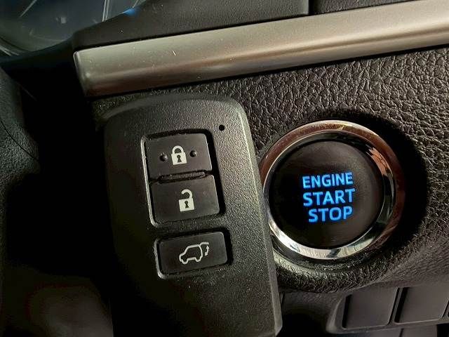 TOYOTA HARRIER 2WD 2018 Image 31