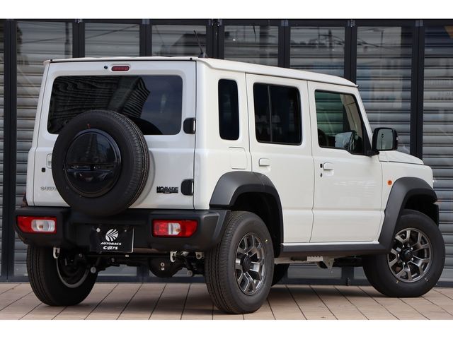 SUZUKI JIMNY NOMADE 2025 Image 31