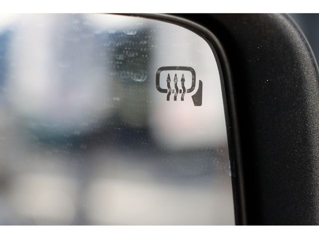 SUZUKI JIMNY NOMADE 2025 Image 31