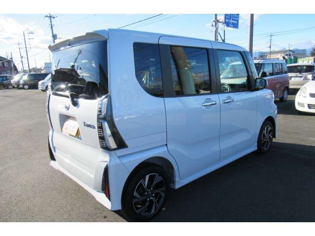 DAIHATSU TANTO CUSTOM 2023 Image 31