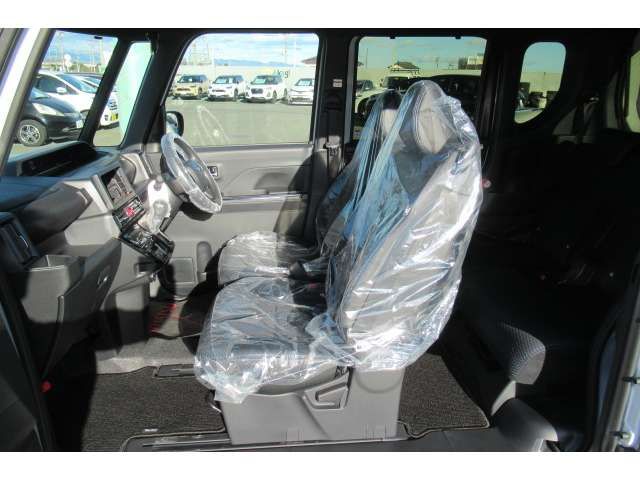 DAIHATSU TANTO CUSTOM 2023 Image 31