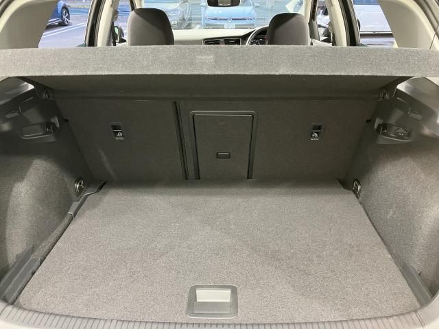 VOLKSWAGEN GOLF 2018 Image 31