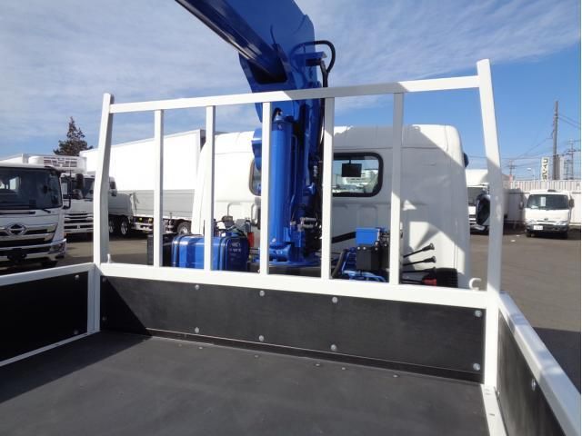 MITSUBISHI CANTER 2025 Image 31