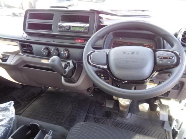 MITSUBISHI CANTER 2025 Image 31