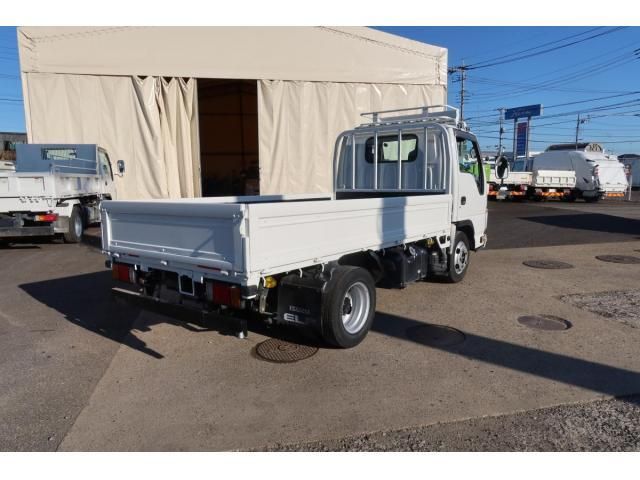 ISUZU ELF 2013 Image 31