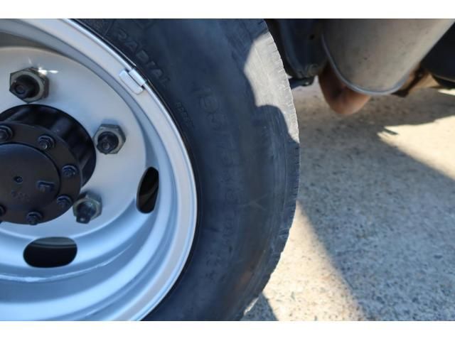 ISUZU ELF 2013 Image 31