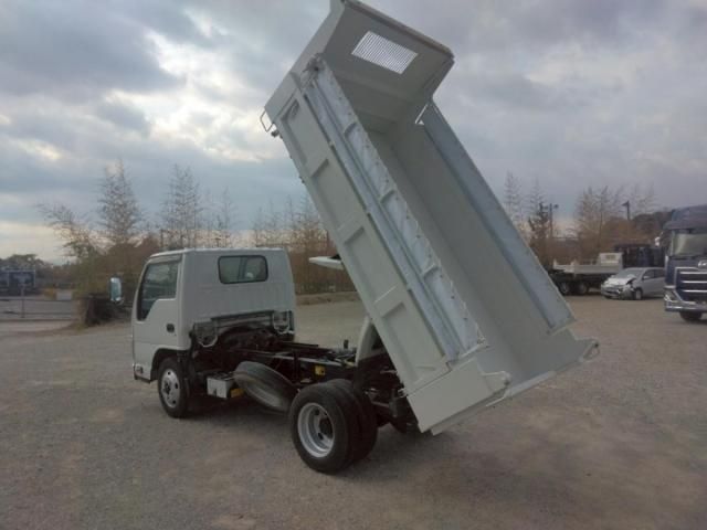 ISUZU ELF 2014 Image 31