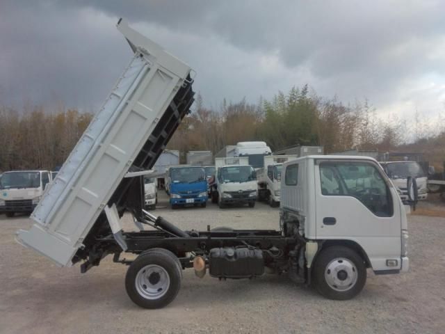 ISUZU ELF 2014 Image 31