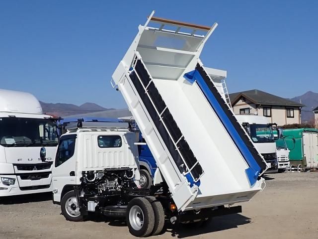 MITSUBISHI CANTER 2025 Image 31