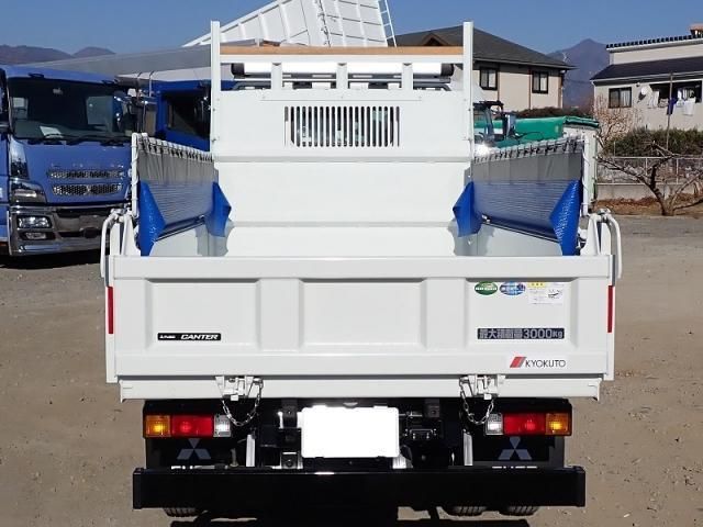 MITSUBISHI CANTER 2025 Image 31