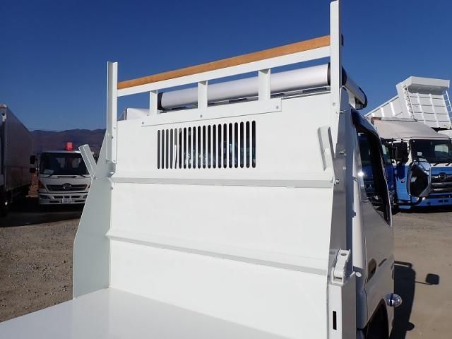 MITSUBISHI CANTER 2025 Image 31