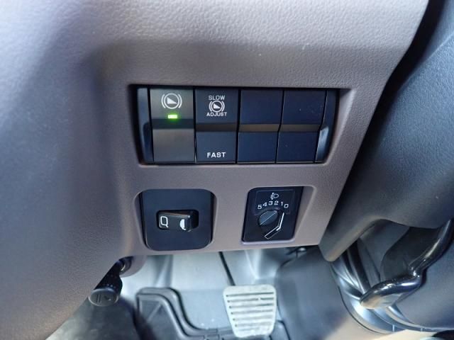 MITSUBISHI CANTER 2025 Image 31