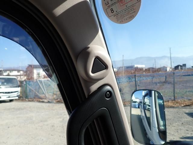 MITSUBISHI CANTER 2025 Image 31