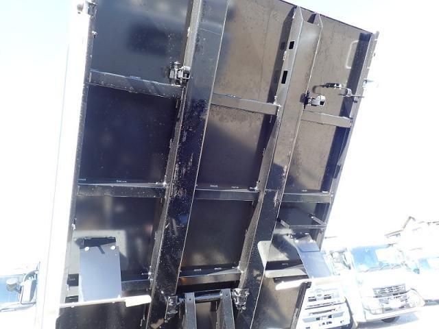 MITSUBISHI CANTER 2025 Image 31