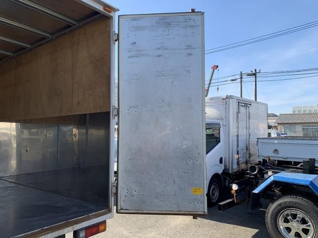 MITSUBISHI CANTER 2017 Image 31